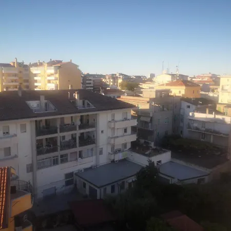 Stanza Per Soli Uomini Da Ste&fra Pescara