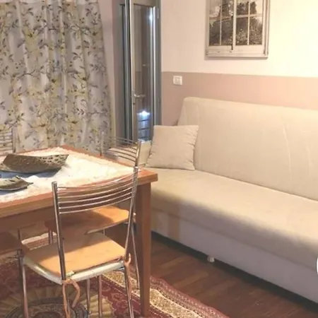 بيت ضيافة Stanza Per Soli Uomini Da Ste&fra *